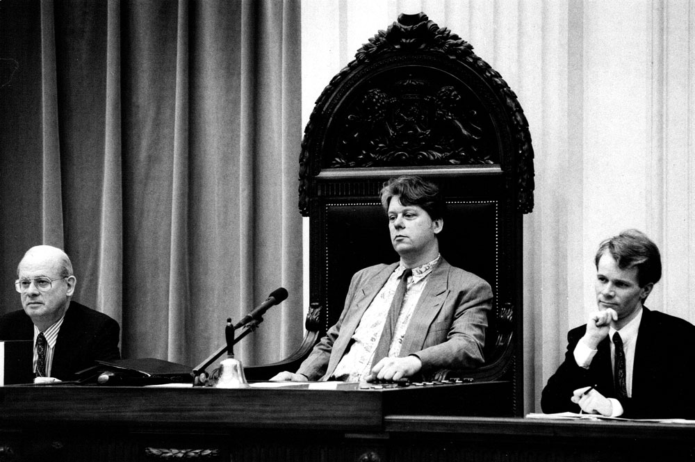 Voorzitter op de laatste dag in de oude vergaderzaal van de Tweede Kamer in 1992